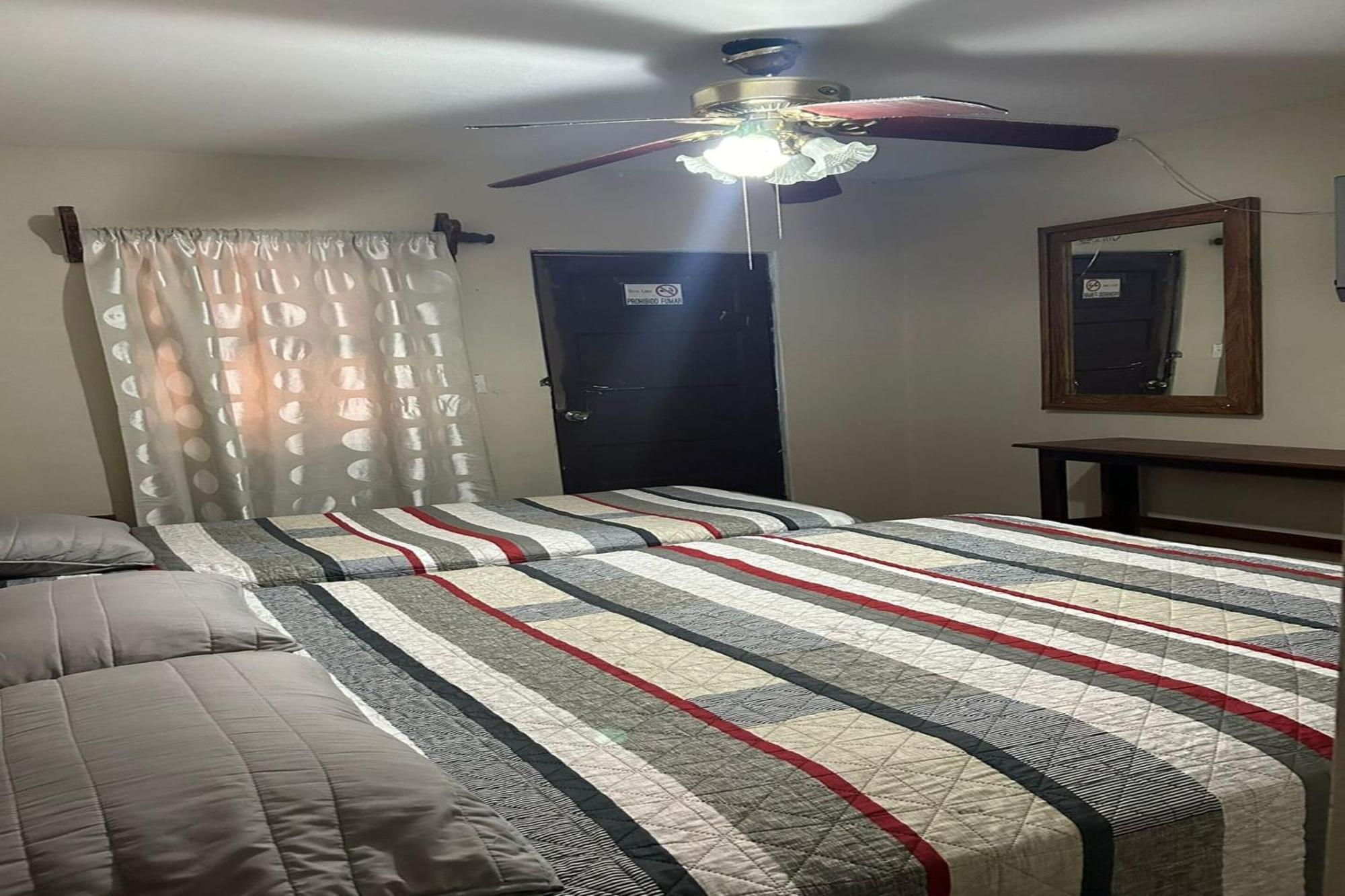 Oyo Hotel Linda Tijuana Eksteriør bilde