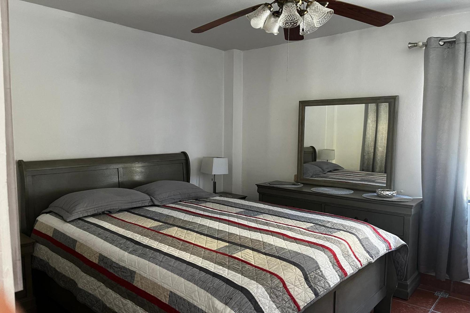 Oyo Hotel Linda Tijuana Eksteriør bilde